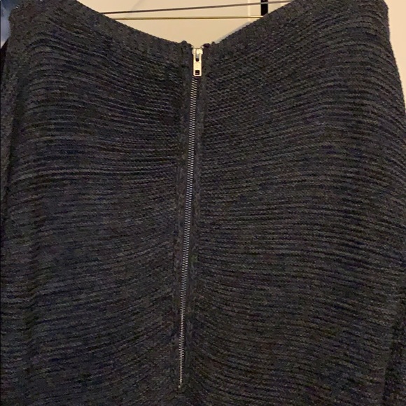 Monk and Lou sweater - Picture 3 of 4